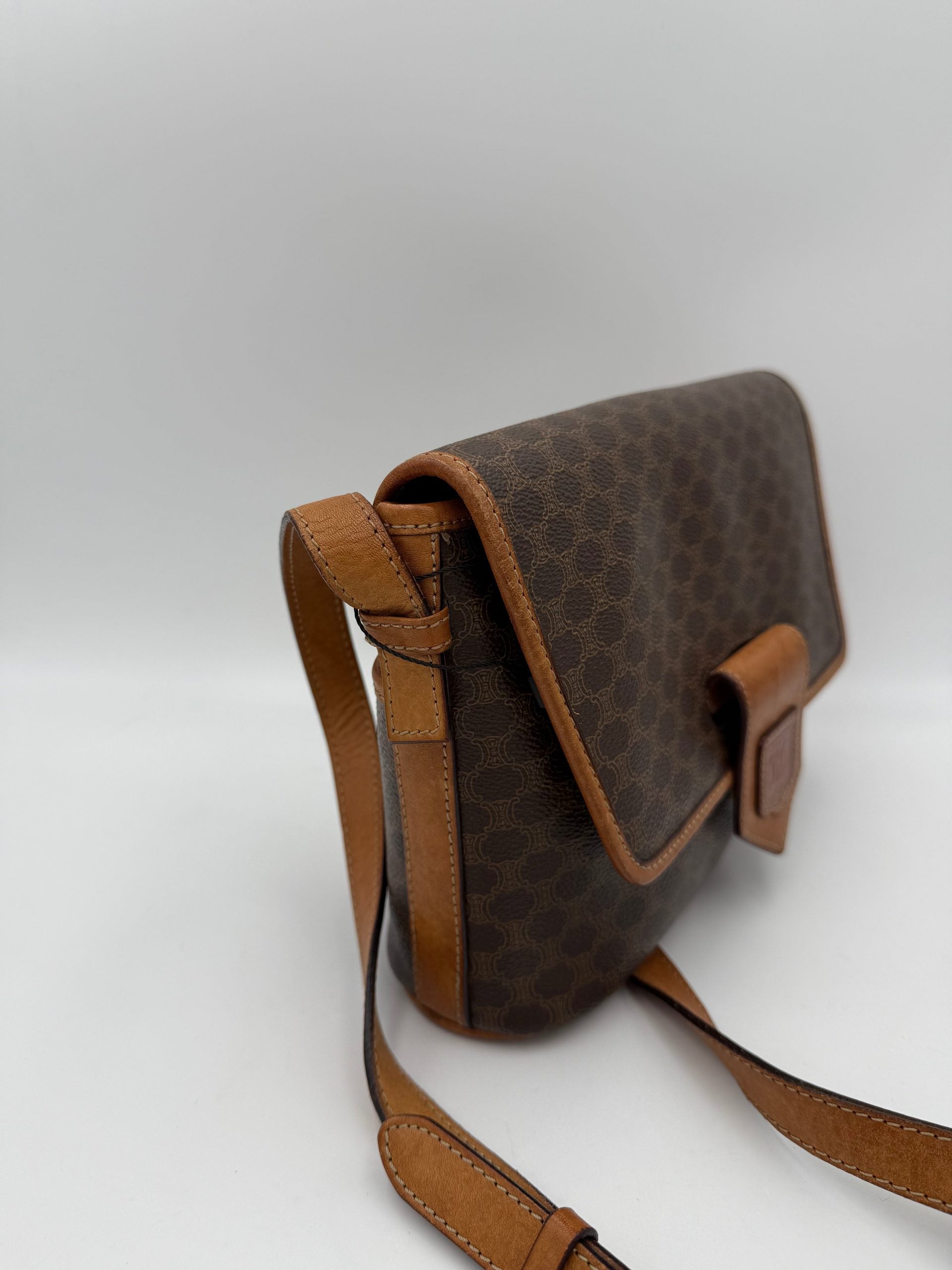 CELINE TRIOMPHE Vintage Monogram Handtas